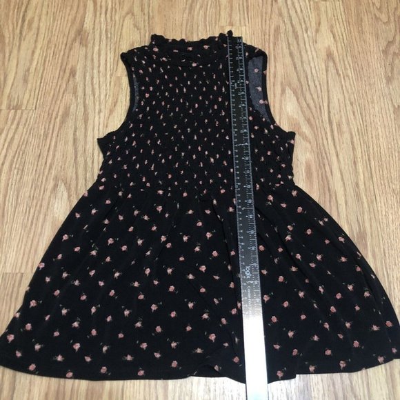 wallflower womens top blouse sleeveless smocked stretchy material size medium - Picture 8 of 12